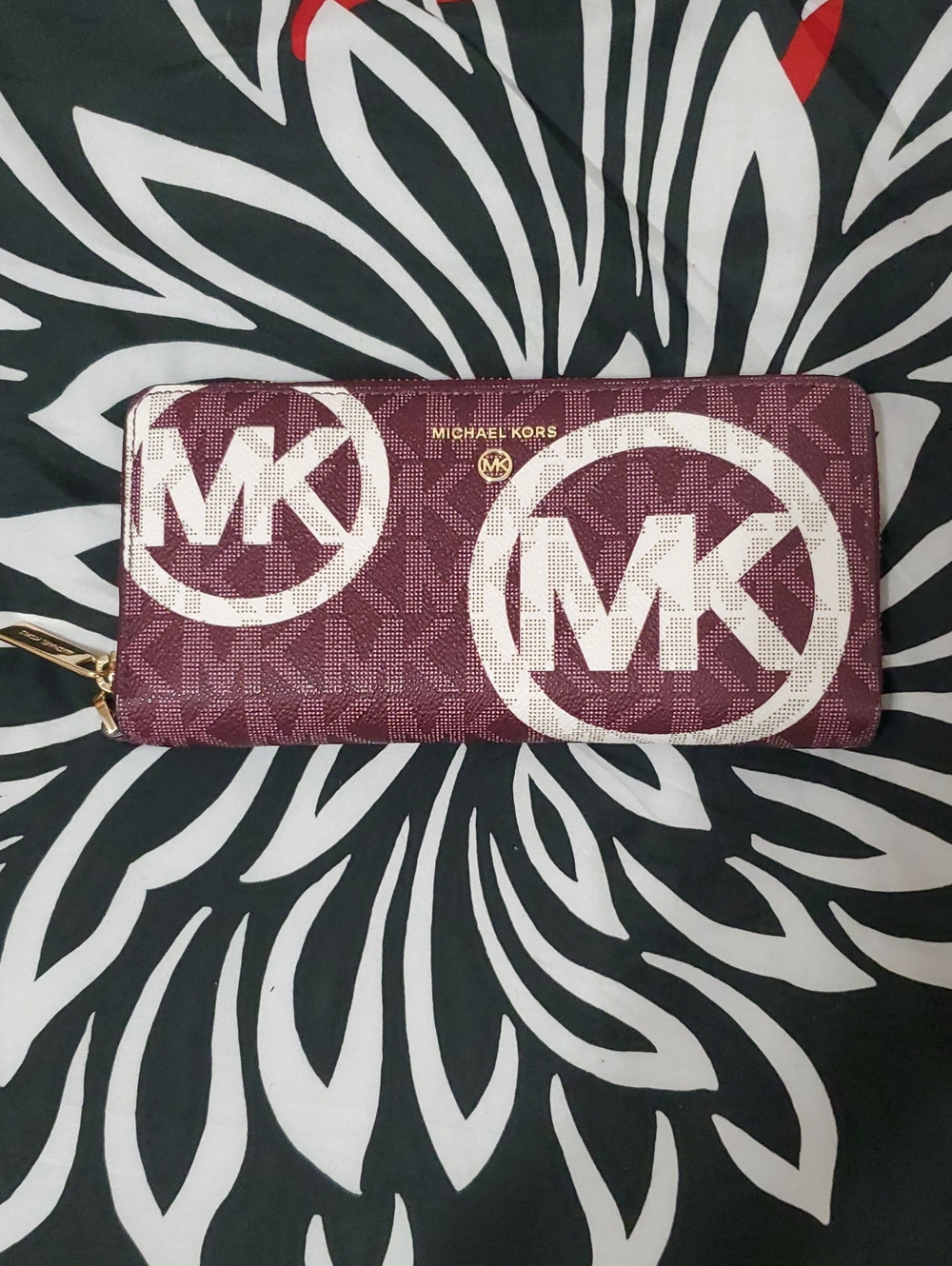 Michael Kors Jet Set Continental Berry Multi MK Logo Wallet